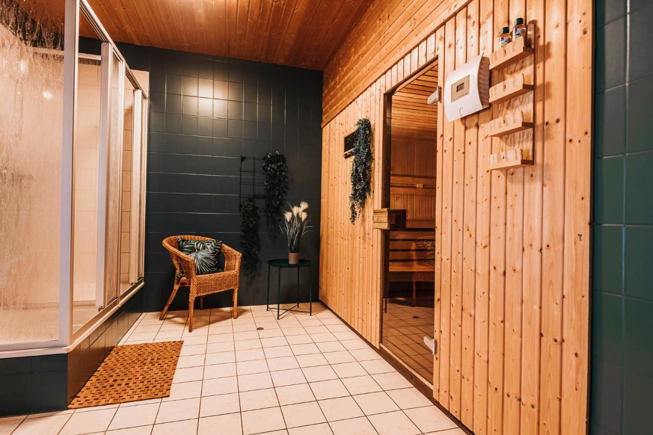 Xxl Ferienhaus Goldberger See - Sauna - 16 Personen Bagian luar foto